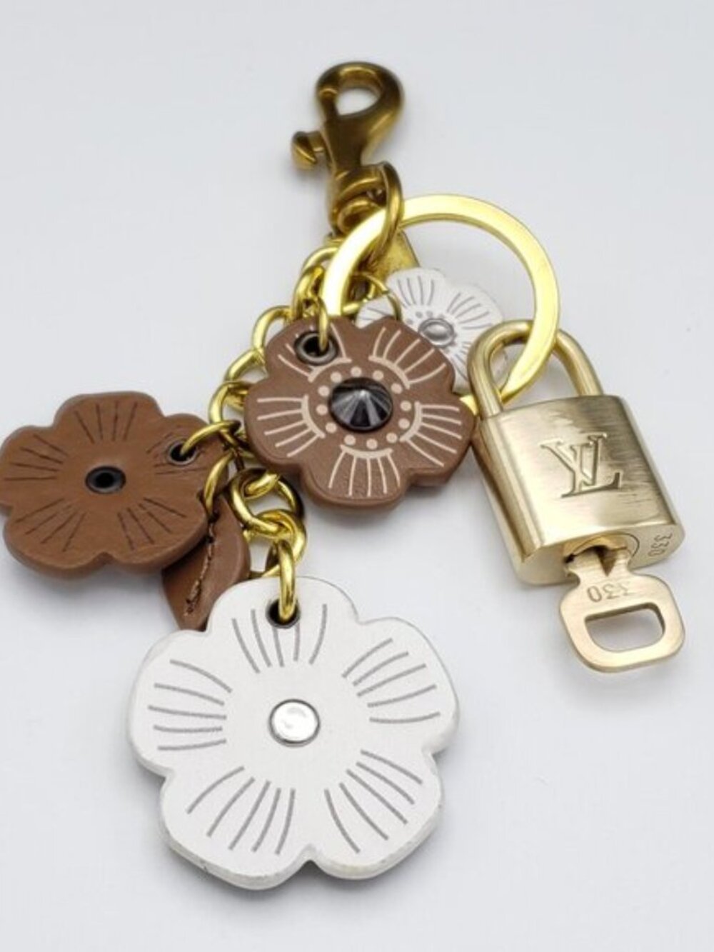 Louis Vuitton Gold Padlock Key 🔒 Authentic LV Charm + Unbranded Flower Keychain - Picture 5 of 9